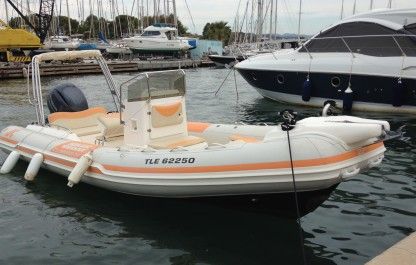 Rental RIB Joker Boat Clubman 22', 200 Cv Hyères