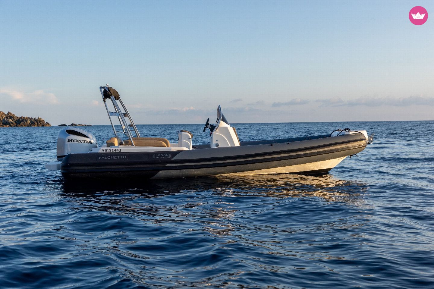 Semi-rigide FANALE MARINE FANALE 700 200cv 2