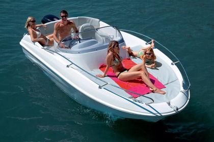 Rental Motorboat Beneteau Flyer 550 sundeck Saint-Mandrier-sur-Mer