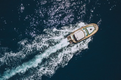 Noleggio Barca a motore Fratelli Aprea 36 Hard Top Sorrento