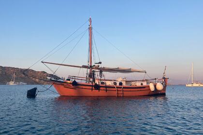 Charter Gulet WOODEN 1964 Tinos