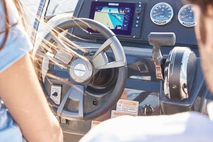 Hyra båt Motorbåt Quicksilver Activ 605 Open Calp