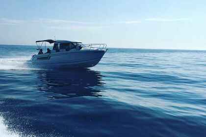 Hire Motorboat JEANNEAU MERRY FISHER 795 Split