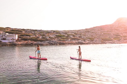 PRIVATE LUXURY CATAMARAN CRUISE TO DIA ISLAND WITH MEAL AND WATER ACTIVITIES