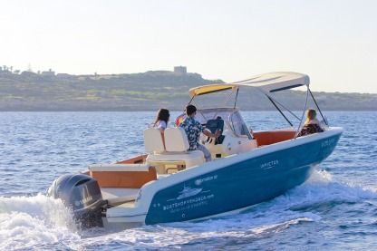 Charter Motorboat Invictus 240 Fx Menorcamar Viii Menorca