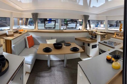 Hire Catamaran Excess Excess 11 - 4 + 1 + 1 cab. Trogir