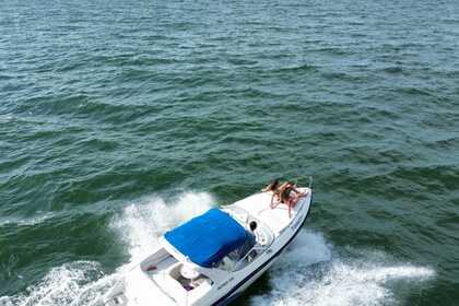Rental Motorboat Runner 260 Balneário Camboriú