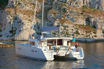 Location Catamaran Lagoon 400 S2 Victoria