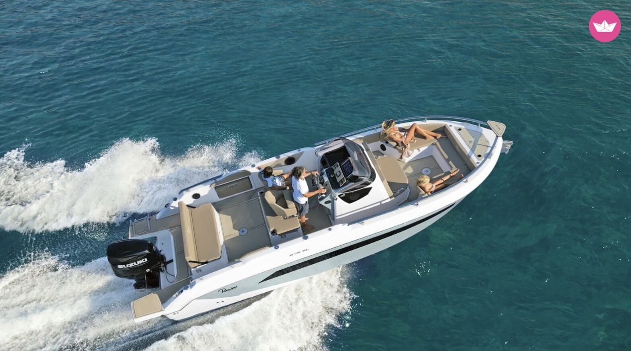 Bateau à moteur Ranieri