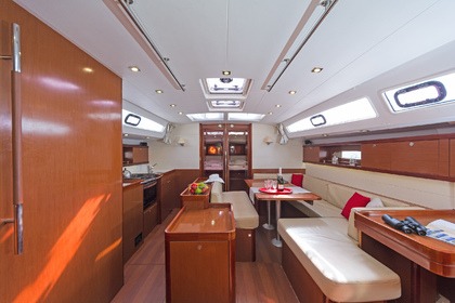 Oceanis 50 Family 5+1 cab 2010