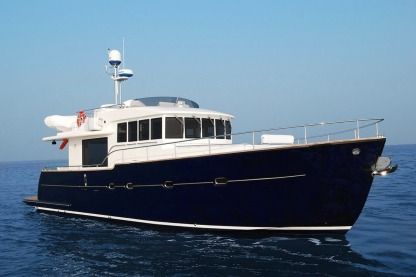 Charter Motorboat Cantieri Estensi Maine530 Catania