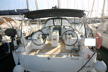 Charter Sailboat Beneteau OCEANIS 45 (3 CAB) Toulon
