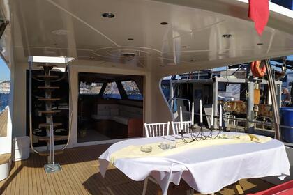 Exclusive Yacht Charter Options Awaits You