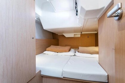 Alquiler Velero Bénéteau Oceanis 38 - 3 cab. Empuriabrava