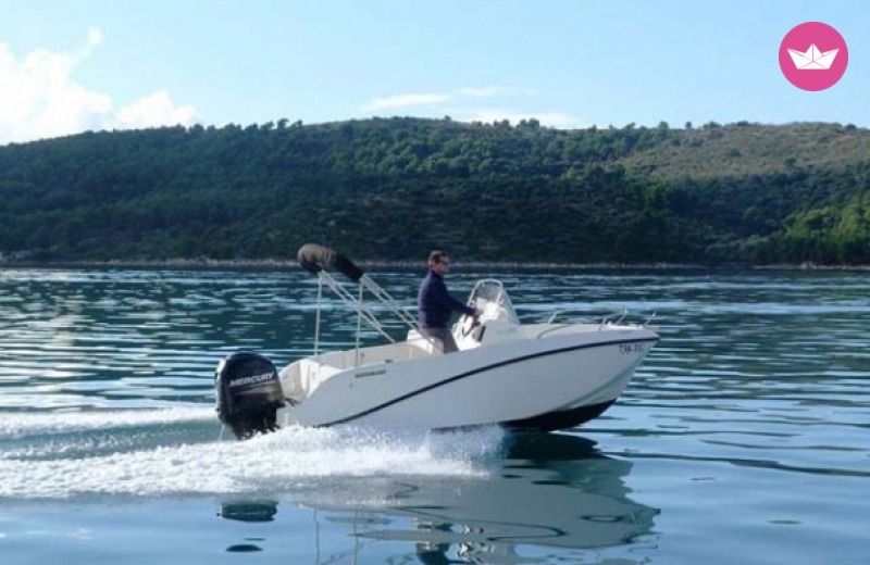 Charter Motorboat Quicksilver 505 Open Trogir