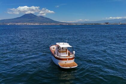 Hire Motorboat Mimi 9.5 Sorrento