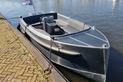 Rental Motorboat Van Vossen Tender 595 Diemen
