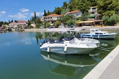 Miete Motorboot Prince 560 Blace, Croatia