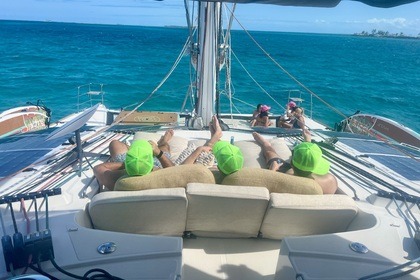Luxury Catamaran for Rent: Lagoon 620 Essence (2018) in Nassau