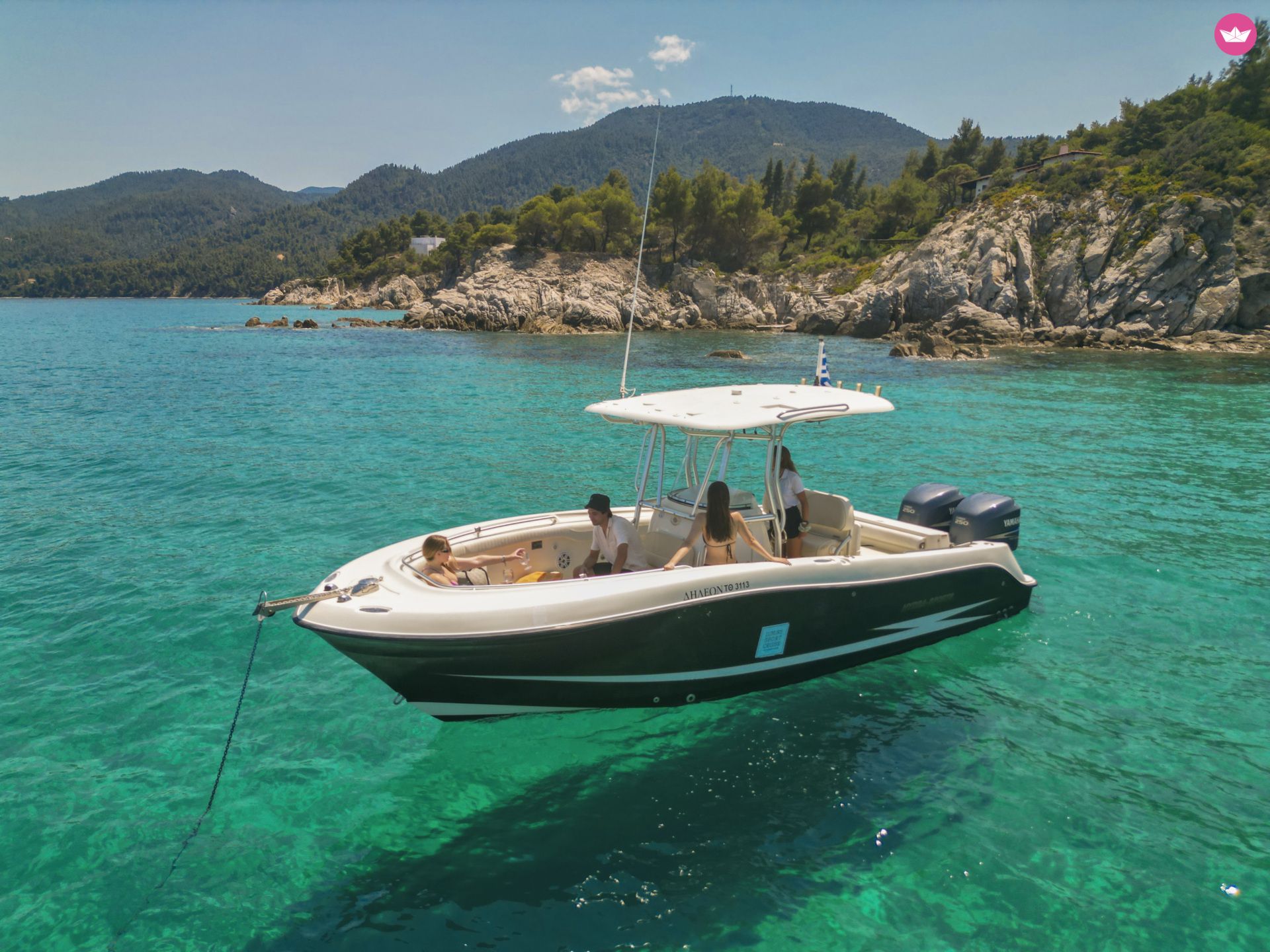 Bateau à moteur Hydra Sports 2500 CC 500cv 2