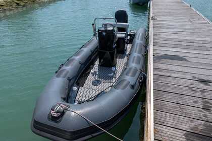 Location Bateau à moteur Valiant V 520 T La Rochelle