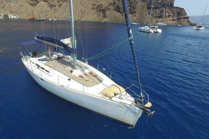Discover Santorini's hidden gems with Odysseas sailboat