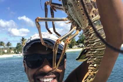 GRACE BAY LUXURY  YACHT BAVARIA 33’