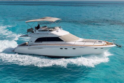 Rental Motorboat Sea Ray Sundancer Cancún