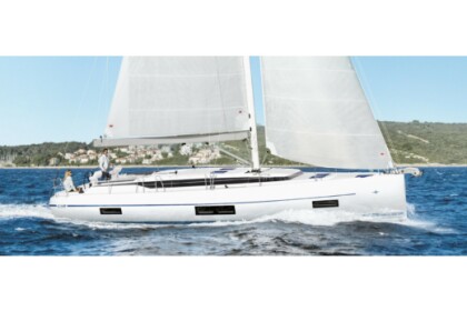 Charter Sailboat  Bavaria C45 Style Palma de Mallorca