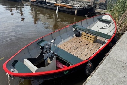 Hyra båt Motorbåt Electrische Sloep zonder vaarbewijs Hollandse Praam Ouderkerk aan de Amstel