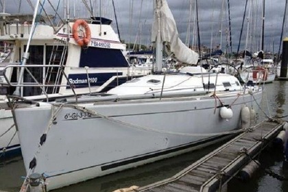 Hire Sailboat Beneteau First 36.7 Getxo