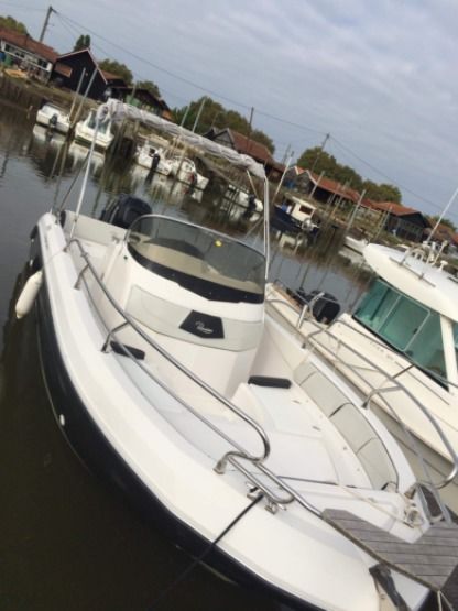 Location Bateau à moteur Ranieri Voyager 23 S La Teste-de-Buch