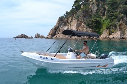 Чартер лодки без лицензии  Voraz 450 Open Бланес