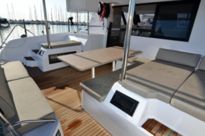 Location Catamaran  Aventura 34 Le Marin