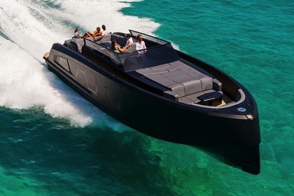 Rental Motorboat Vanquish 45 Ibiza