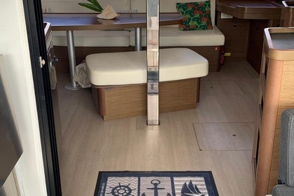 Lagoon 42 - Take it easy