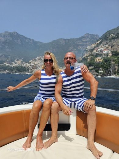 Amalfi Motorboat Allegra Open Allegra 7mt 115hp alt tag text