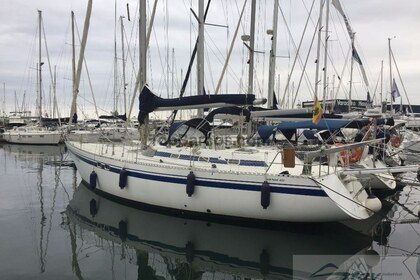 Charter Sailboat Puma 38 Donostia-San Sebastian
