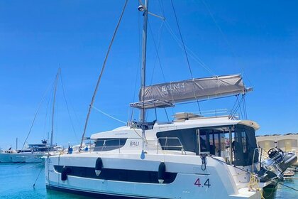 Charter Catamaran Catana Group Bali 4.4 - 4 + 1 cab. Göcek