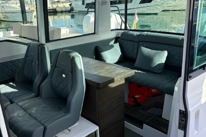 Axopar 37 XC Cross Cabin