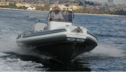 Alquiler Neumática  Motonautica Vesuviana Mv 700 Chios