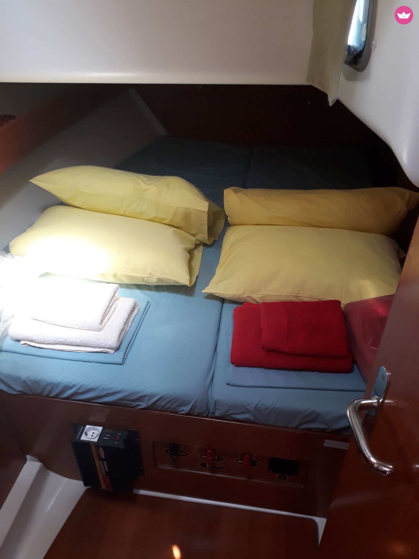 Sailboat Beneteau Cyclades 43.4  