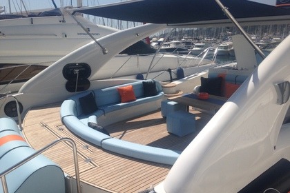 Luxury 20 meter Yacht private rental Saint Martin