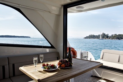 Iate a motor MIGA 600 HP (2019)