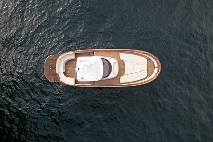 Hyra båt Motorbåt Cantieri Mimi Libeccio 9.5WA Amalfi