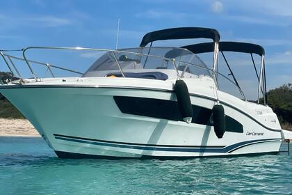 Location Bateau à moteur Jeanneau Cap Camarat 9.0 Wa Vieux-Port de Marseille