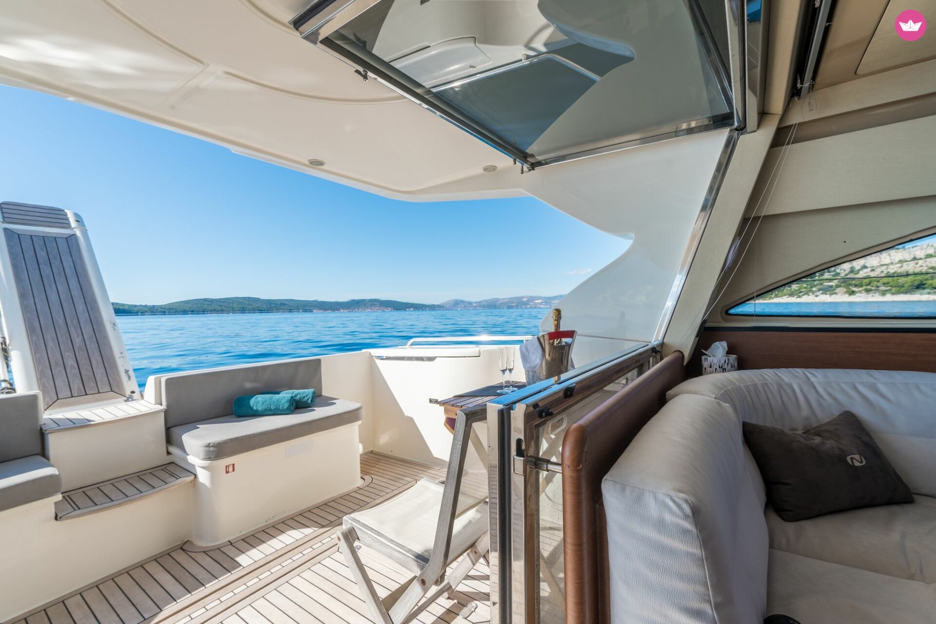 Bateau à moteur Ferretti 430 Fly 960cv 8