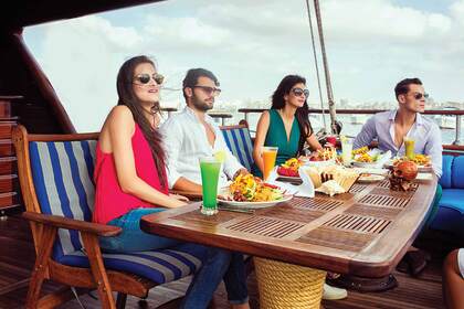 **Pirates Luxury Cruise – Ras Mohammed & White Island** €110/person