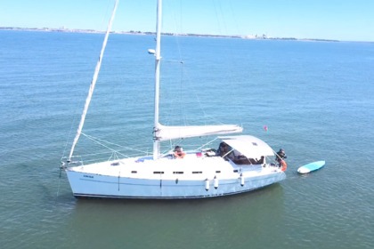 Rental Sailboat Beneteau Cyclades 43.4 Lisbon