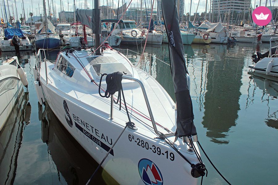 Charter Sailboat Beneteau First 24 Barcelona